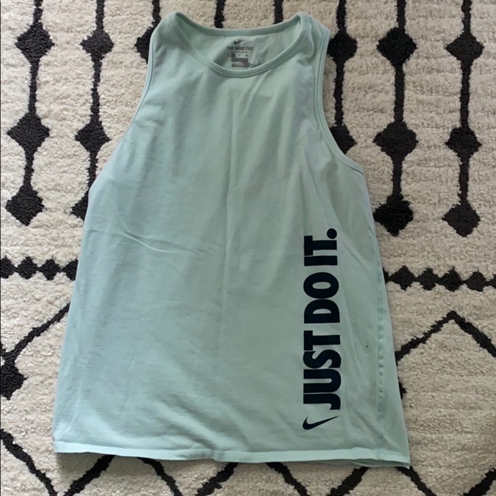 Nike tank